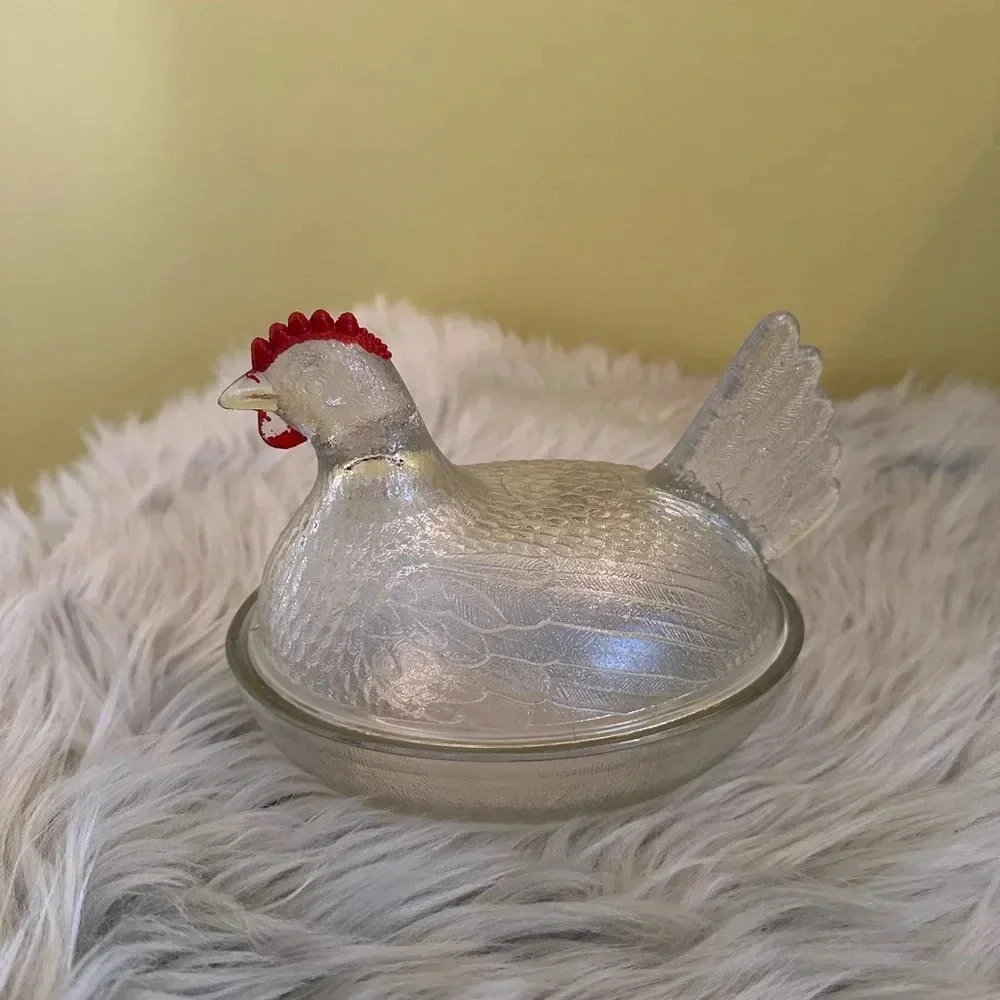 Vintage Indiana Glass Hen On Nest Clear Glass With Red Cone - Picture 1 of 4